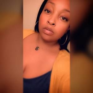 Meet your Posher, Carissa